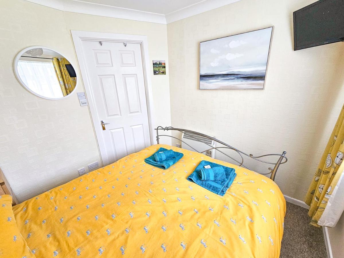 Dart Haven - Cheerful Holiday Bungalow In Galmpton 외부 사진