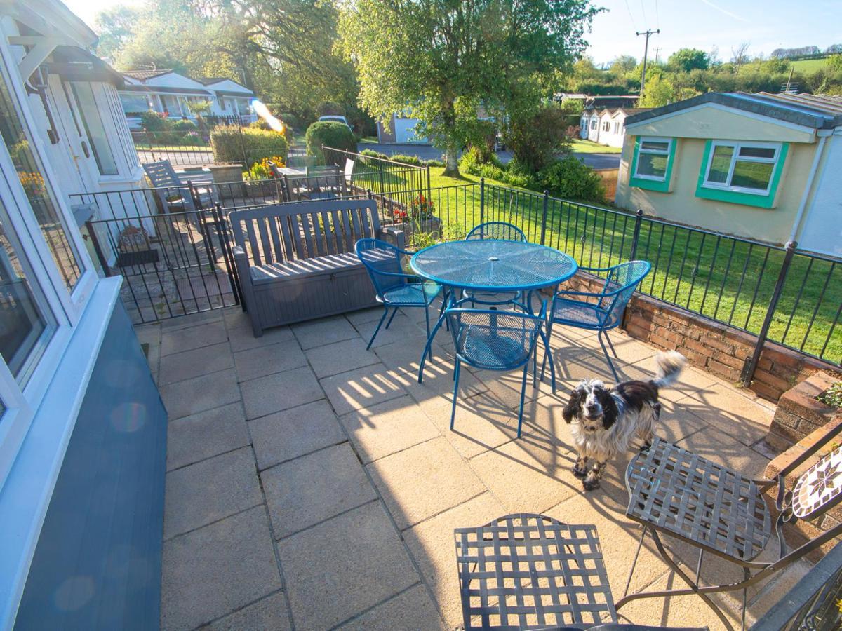 Dart Haven - Cheerful Holiday Bungalow In Galmpton 외부 사진